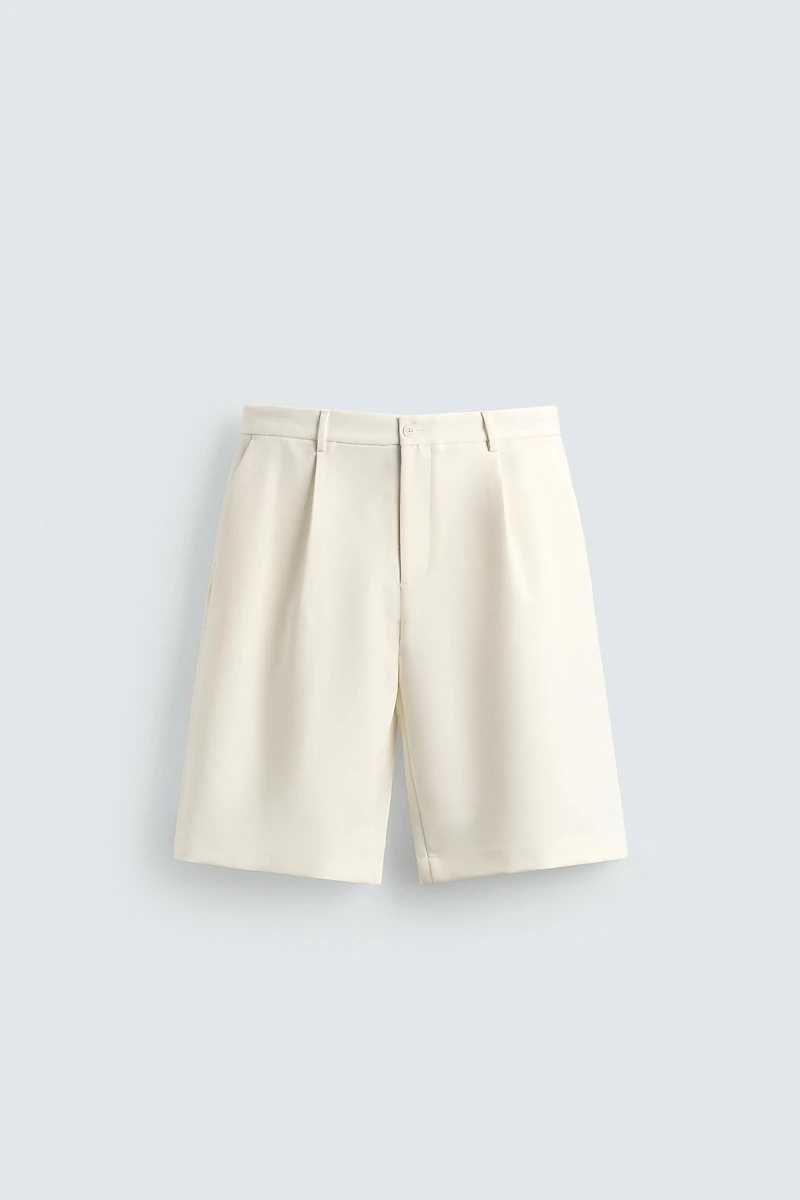 SHORT FLUIDE À PLIS