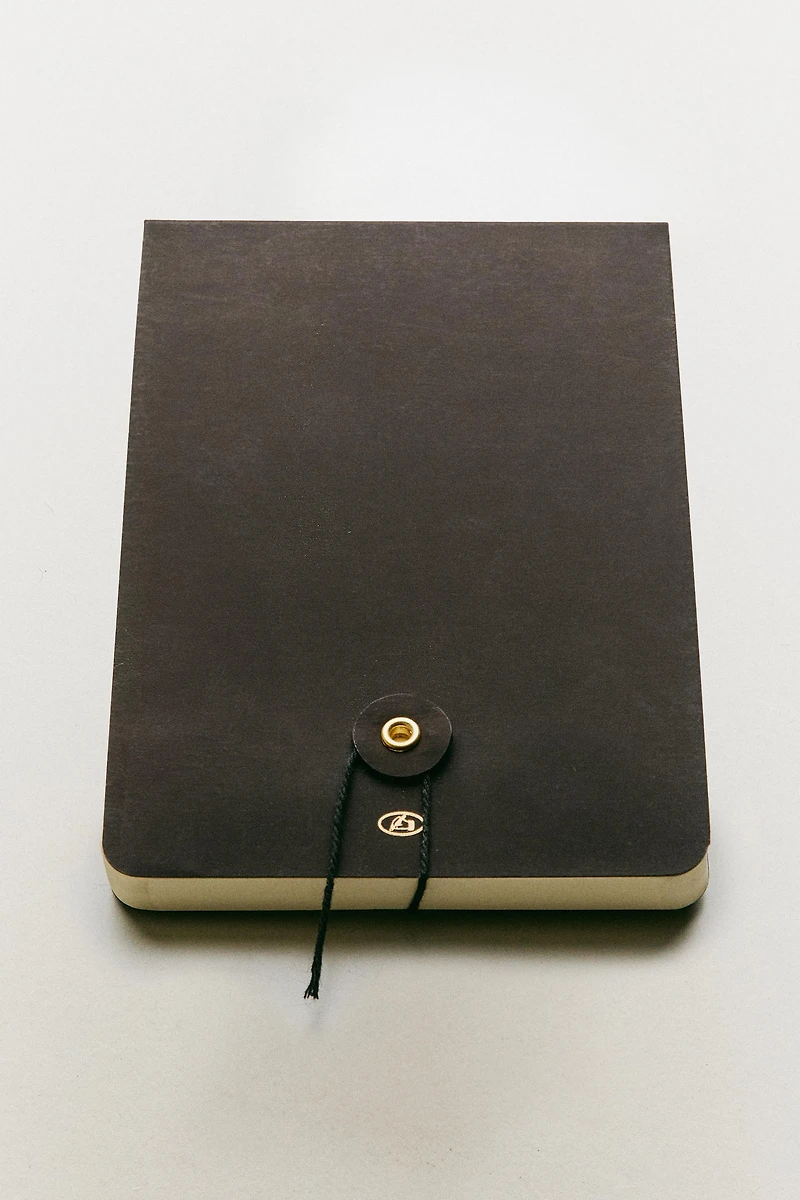 WEEKLY PLANNER WITH A CLASP