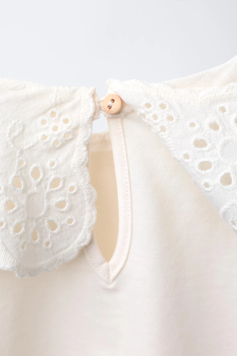 EMBROIDERED COLLAR T-SHIRT