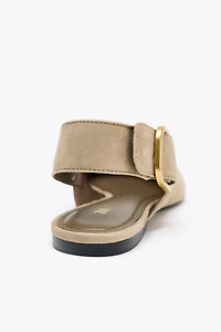 CHAUSSURES À BRIDE ARRIÈRE BOUCLE EN DAIM