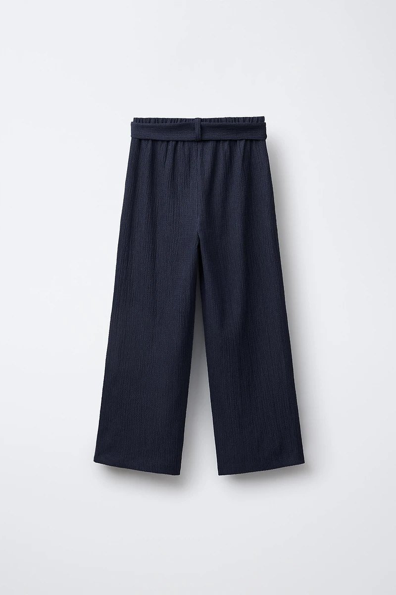 TEXTURED WIDE LEG BELTED PANTS