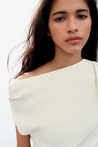 TOP ASYMÉTRIQUE EN MAILLE