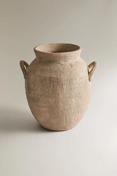 OVAL DECORATIVE CERAMIC VASE