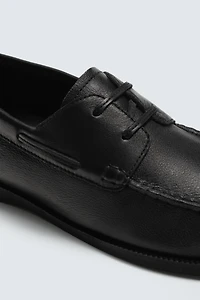 LEATHER BOAT SHOES
