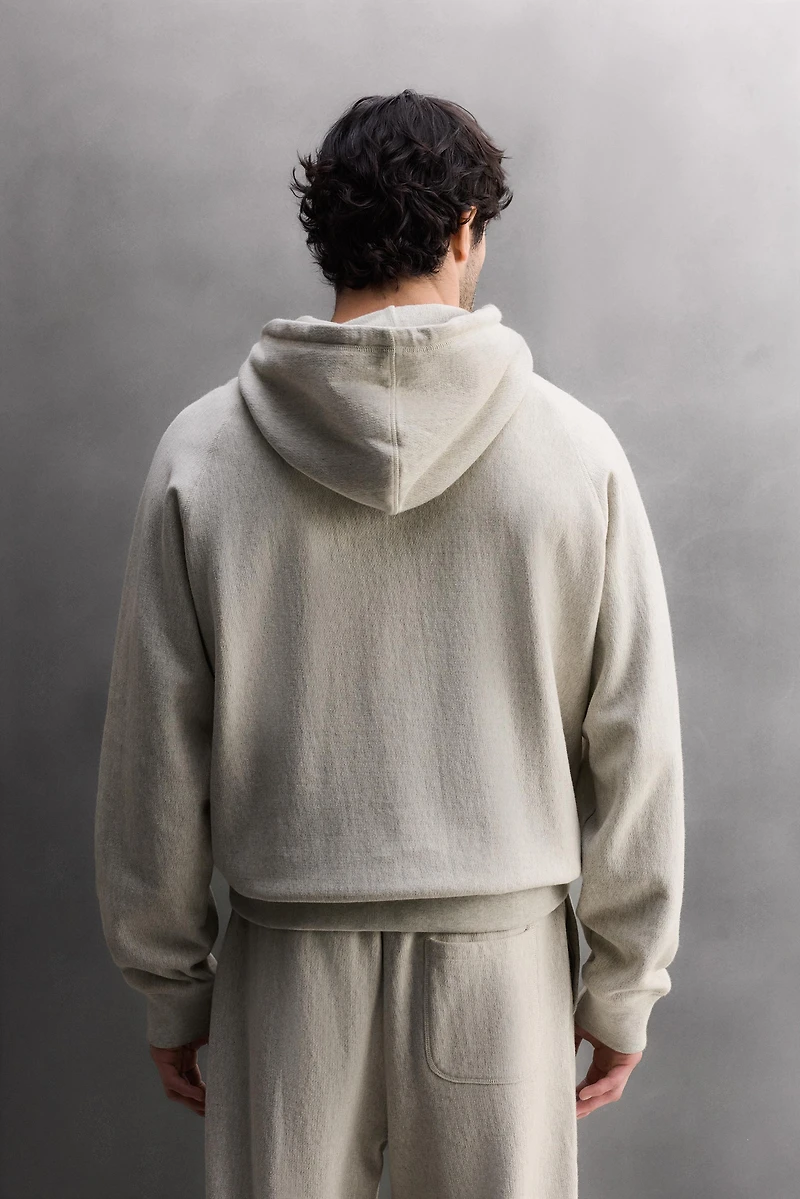 SWEAT HOODIE D'ENTRAÎNEMENT BASIQUE
