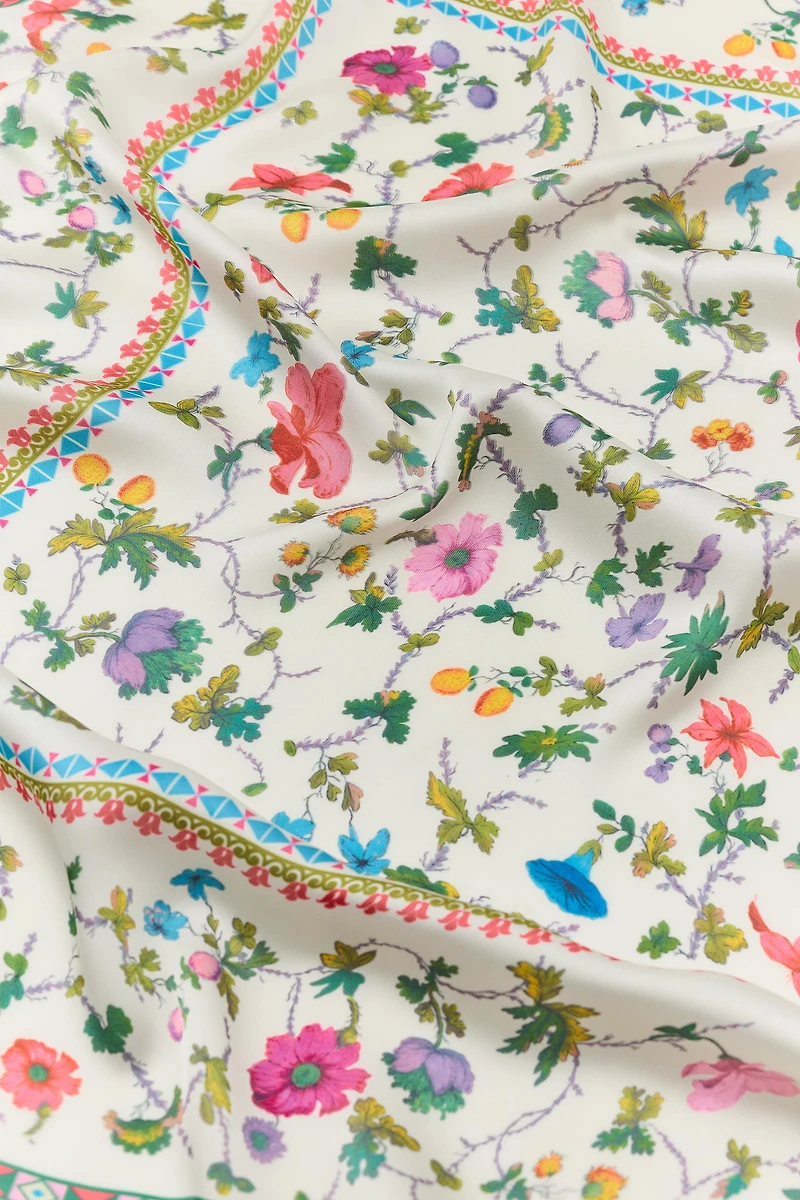 FLORAL PRINT BANDANA