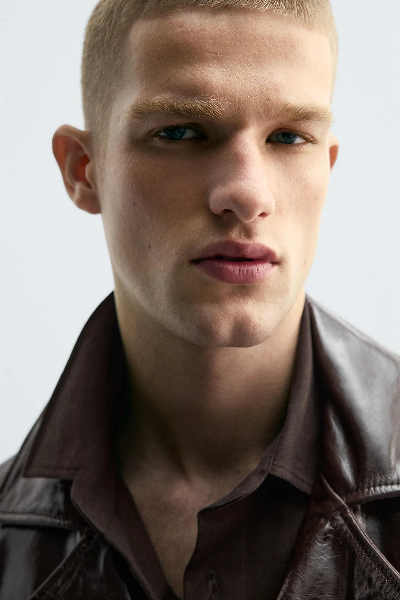 BLOUSON EN CUIR BRILLANT