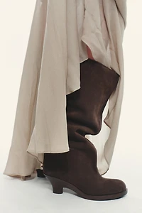 SPLIT LEATHER KITTEN HEEL BOOTS