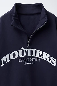 SWEAT À INSCRIPTION BRODÉE