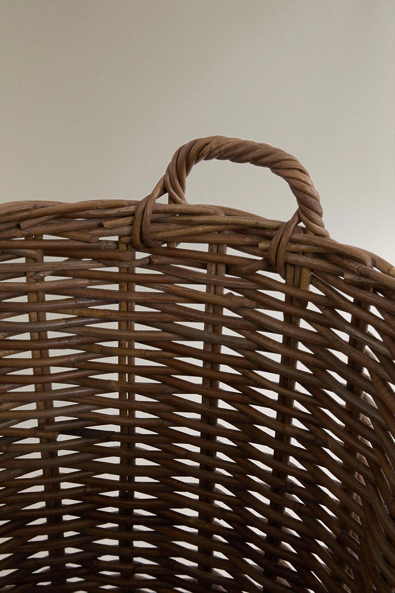 ROUND RATTAN BASKET