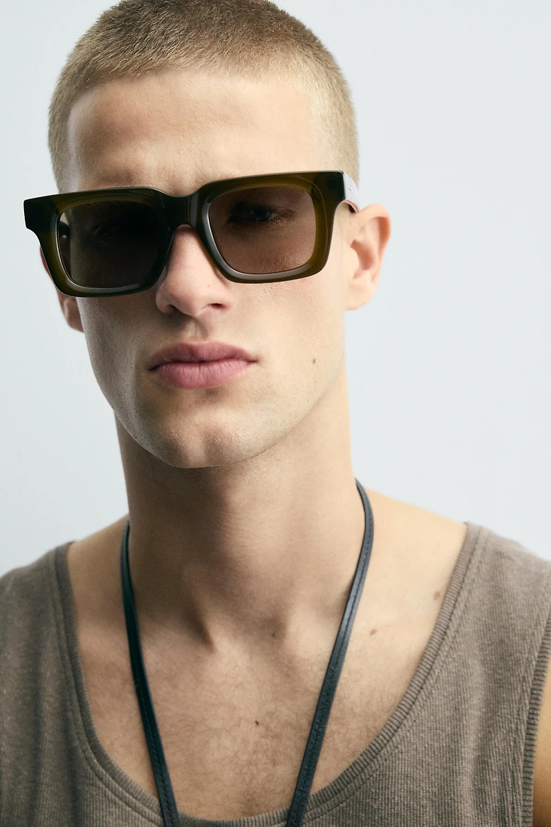 SQUARE SUNGLASSES