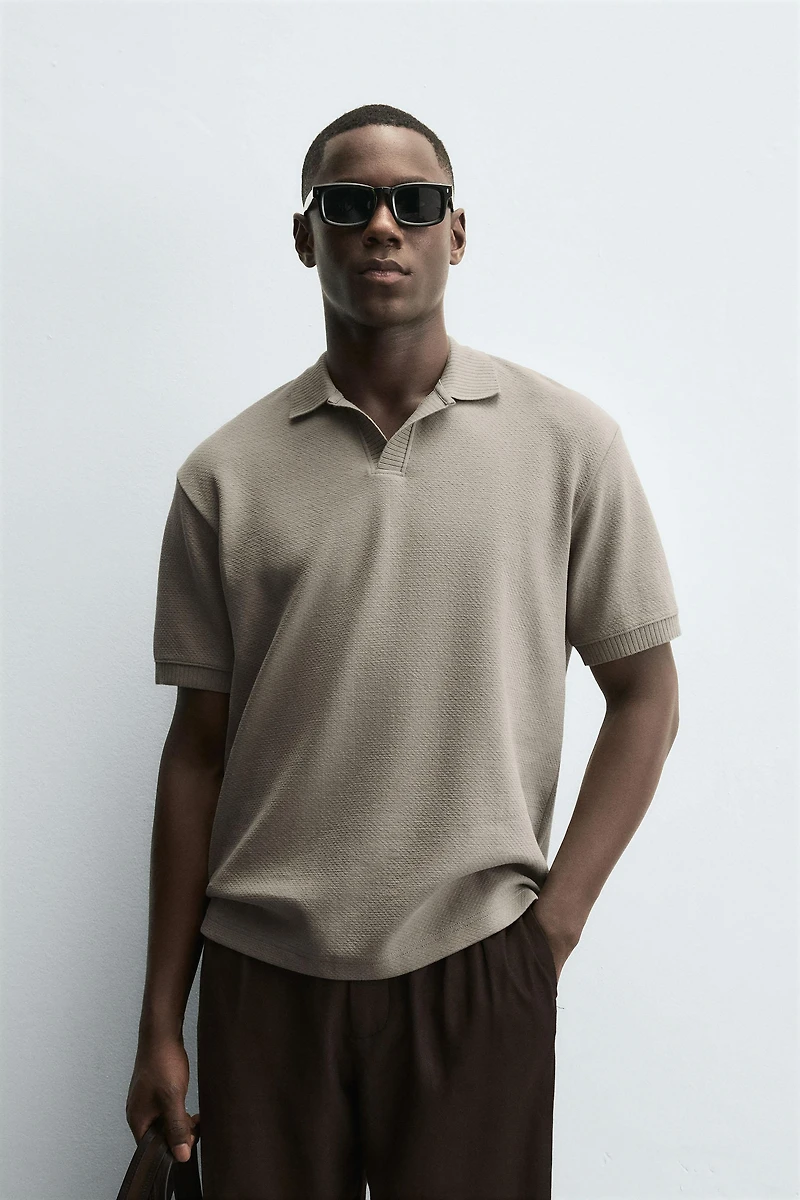 TEXTURED REGULAR FIT POLO SHIRT