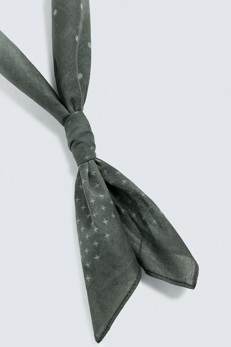 POLKA DOT PRINT BANDANA