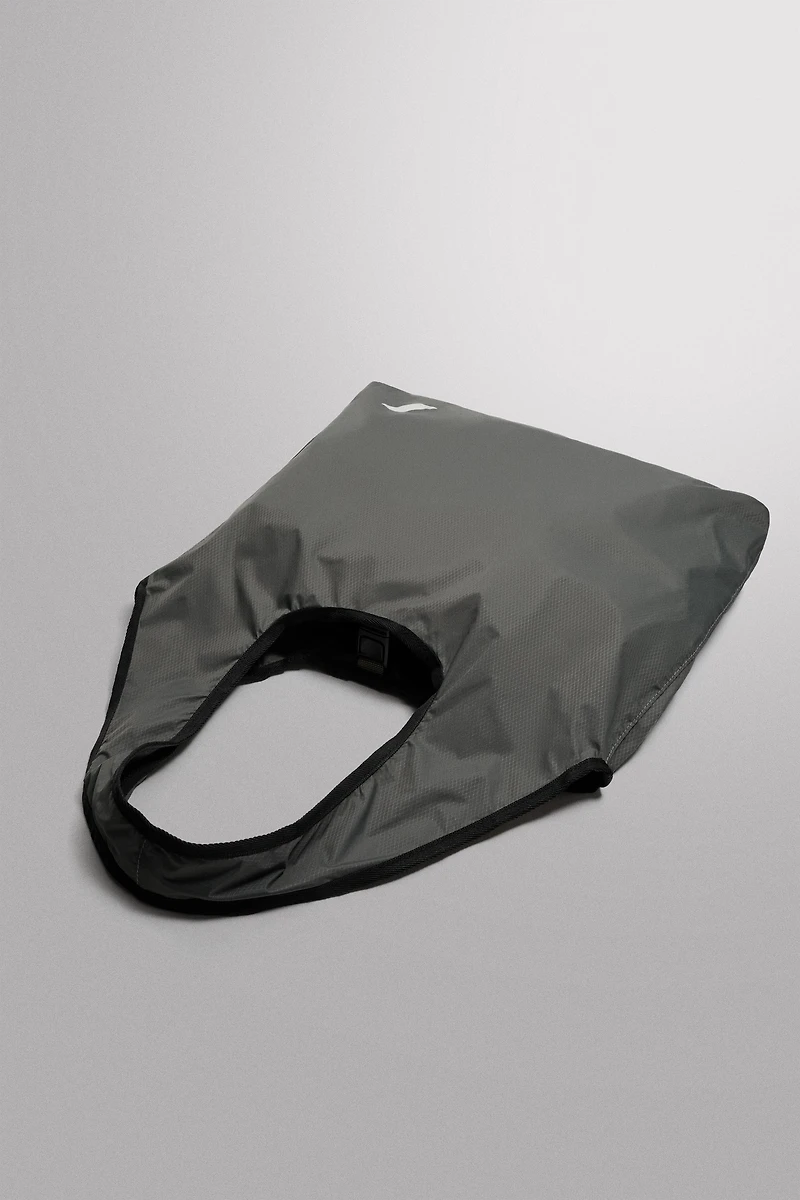 ATHLETIC SHOPPER BAG