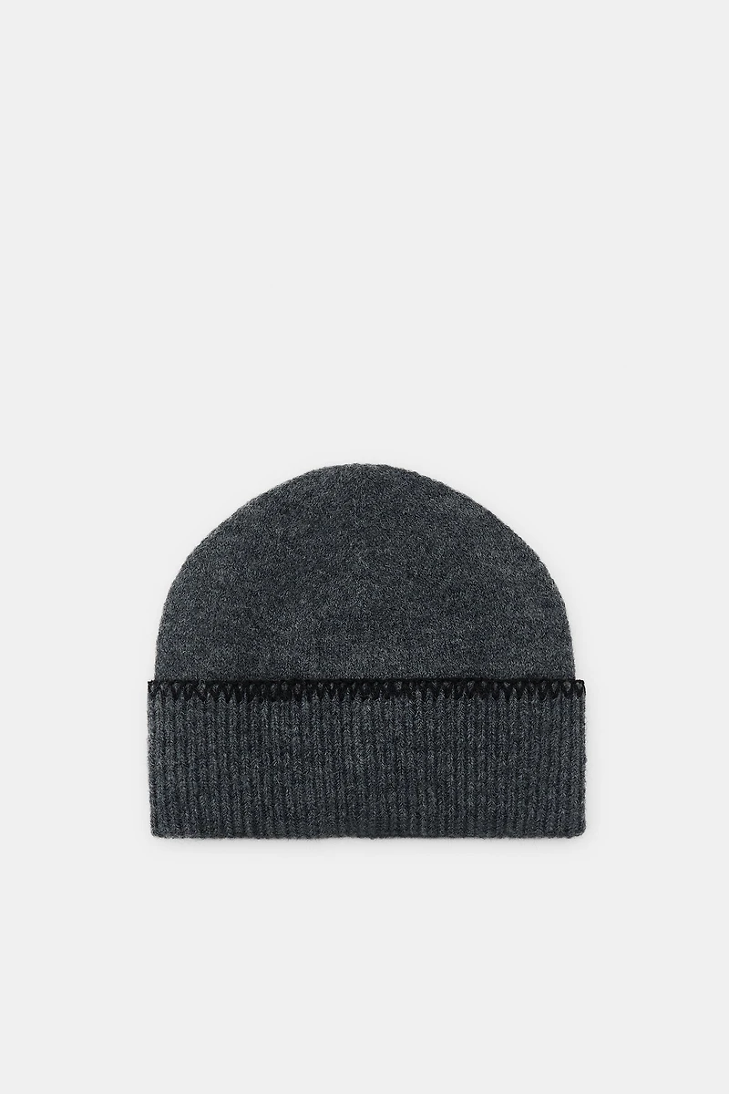 CONTRAST KNIT BEANIE