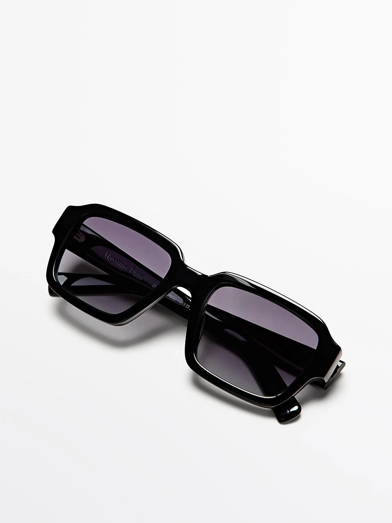 Rectangular sunglasses