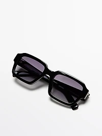 Rectangular sunglasses