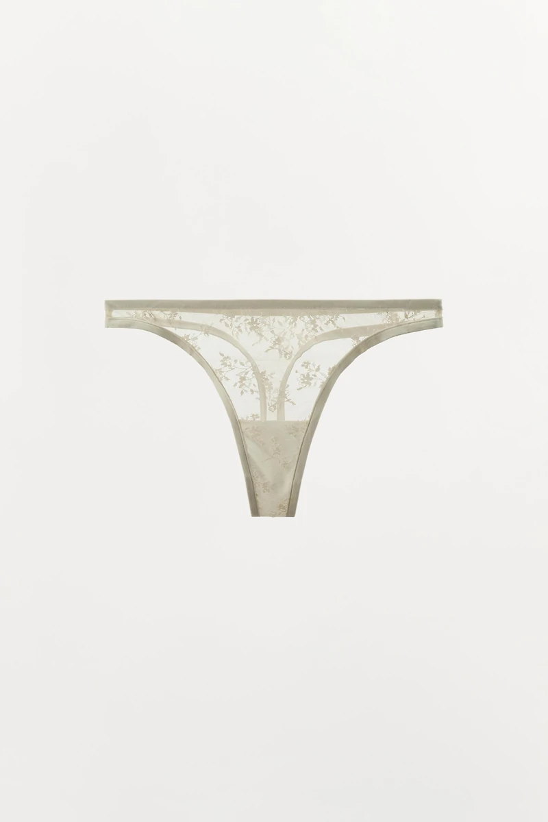 TANGA EN DENTELLE