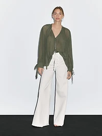 Flared high-waist jeans