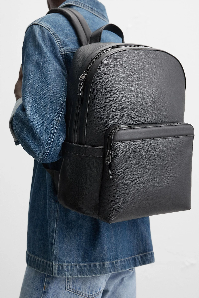 TEXTURE BACKPACK