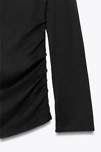 STRAPLESS RUCHED TOP