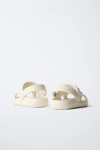 FANTASY SLIDE SANDALS