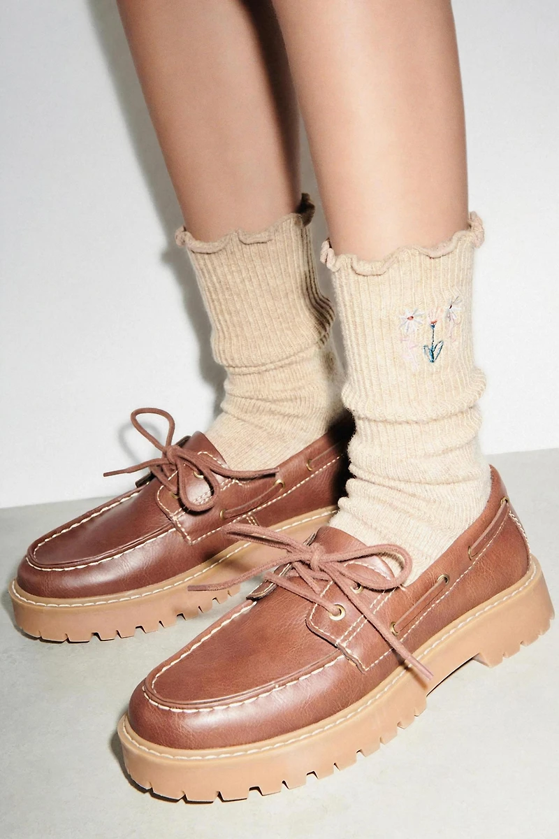 KNIT FLORAL EMBROIDERED SOCKS