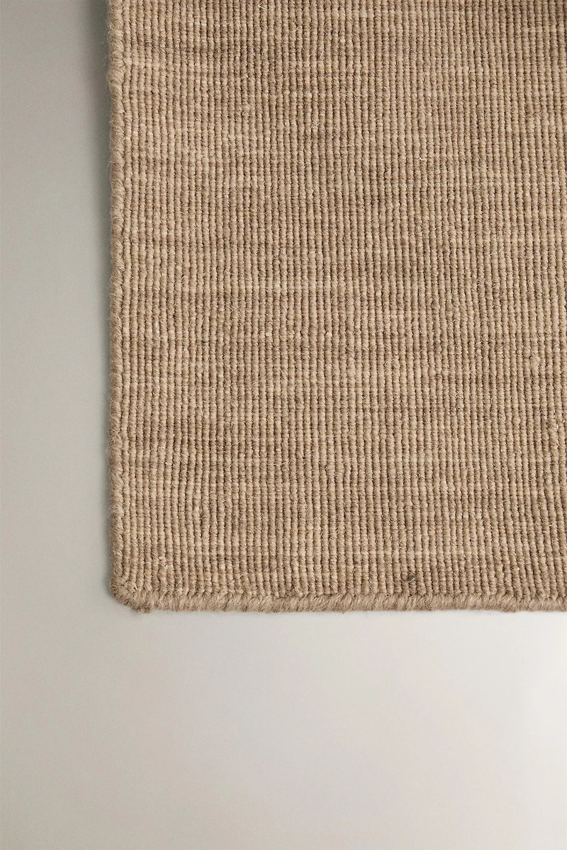 INTERWOVEN WOOL AND COTTON RUG