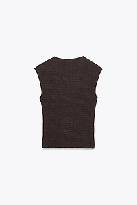 TEXTURED TOP