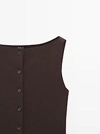 Knit vest with pocket details