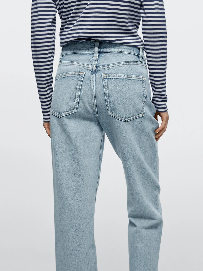 Straight-leg high-waist jeans