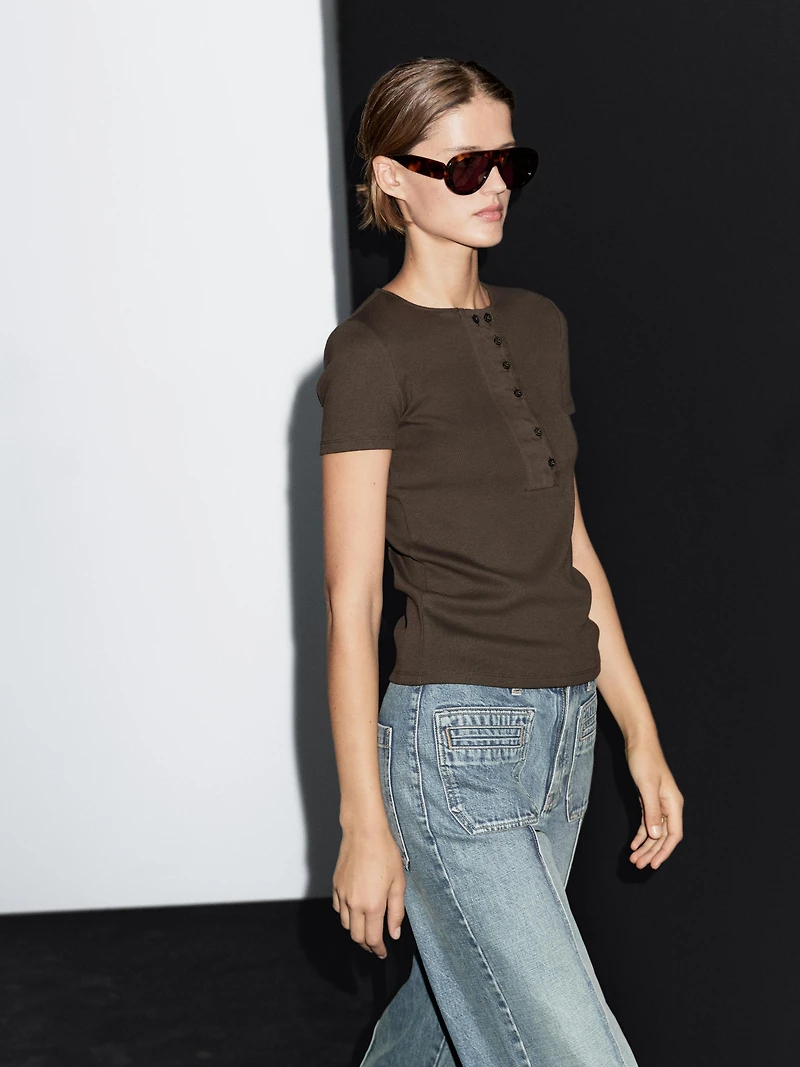 Cotton blend T-shirt with chest detail