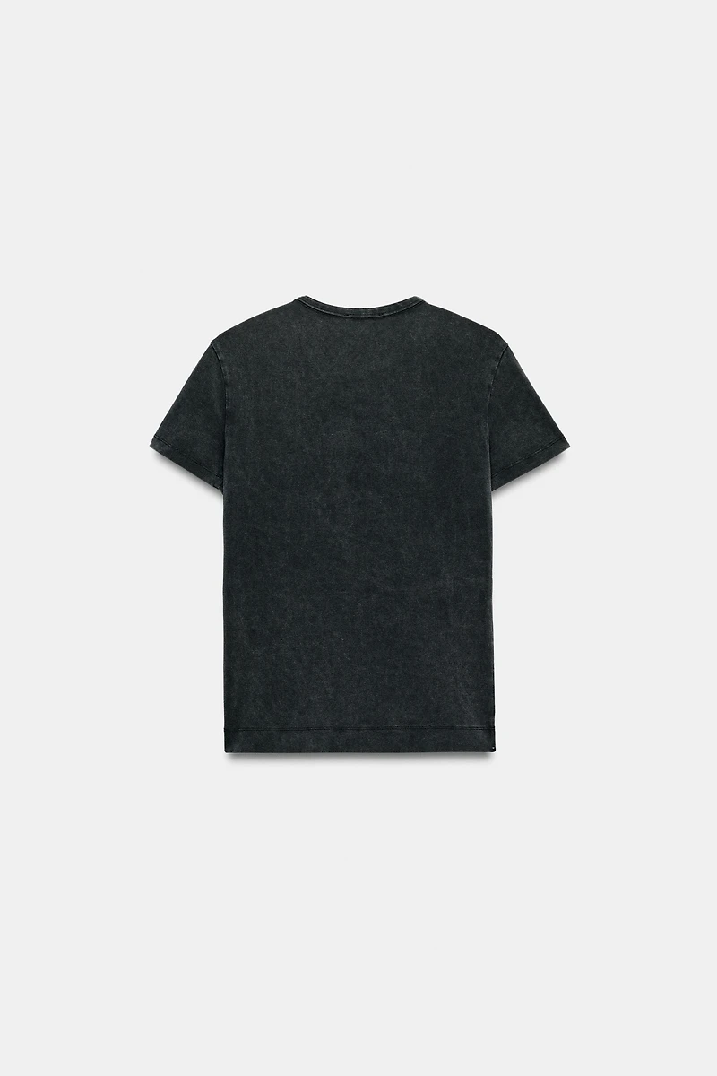 T-SHIRT DÉLAVÉ À INSCRIPTION ET PAILLETTES