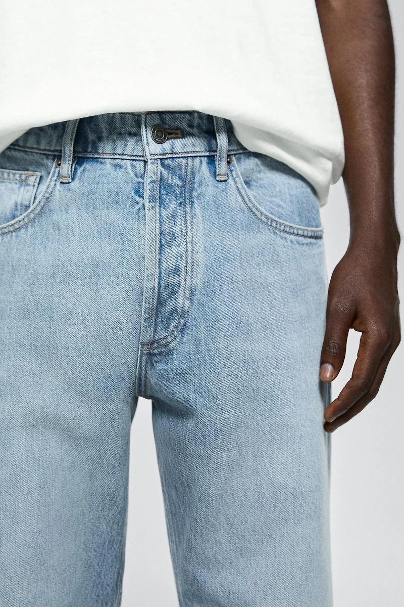 Wide-leg jeans