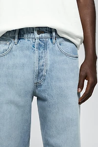 Wide-leg jeans