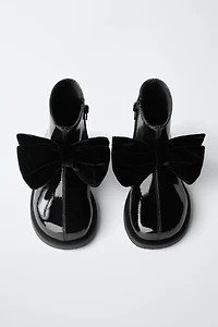 PATENT FINISH BOW BOOTS