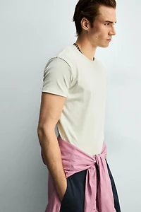 SLIM FIT T-SHIRT