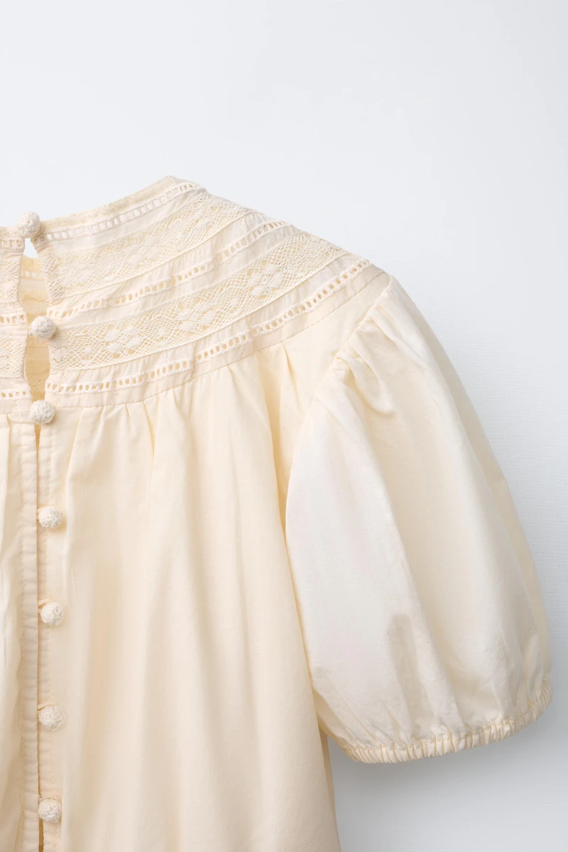 BLOUSE BRODÉE