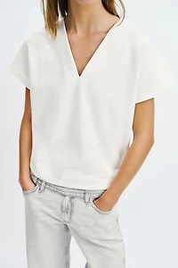 RUSTIC V-NECK T-SHIRT