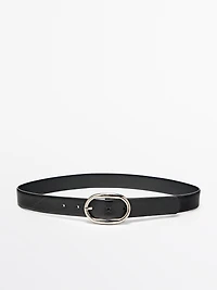 Leather belt with oval buckle