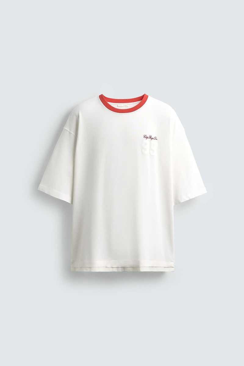 T-SHIRT COL CONTRASTÉ