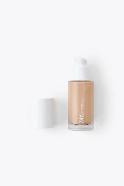 TINTED MOISTURIZER WITH SPF 50