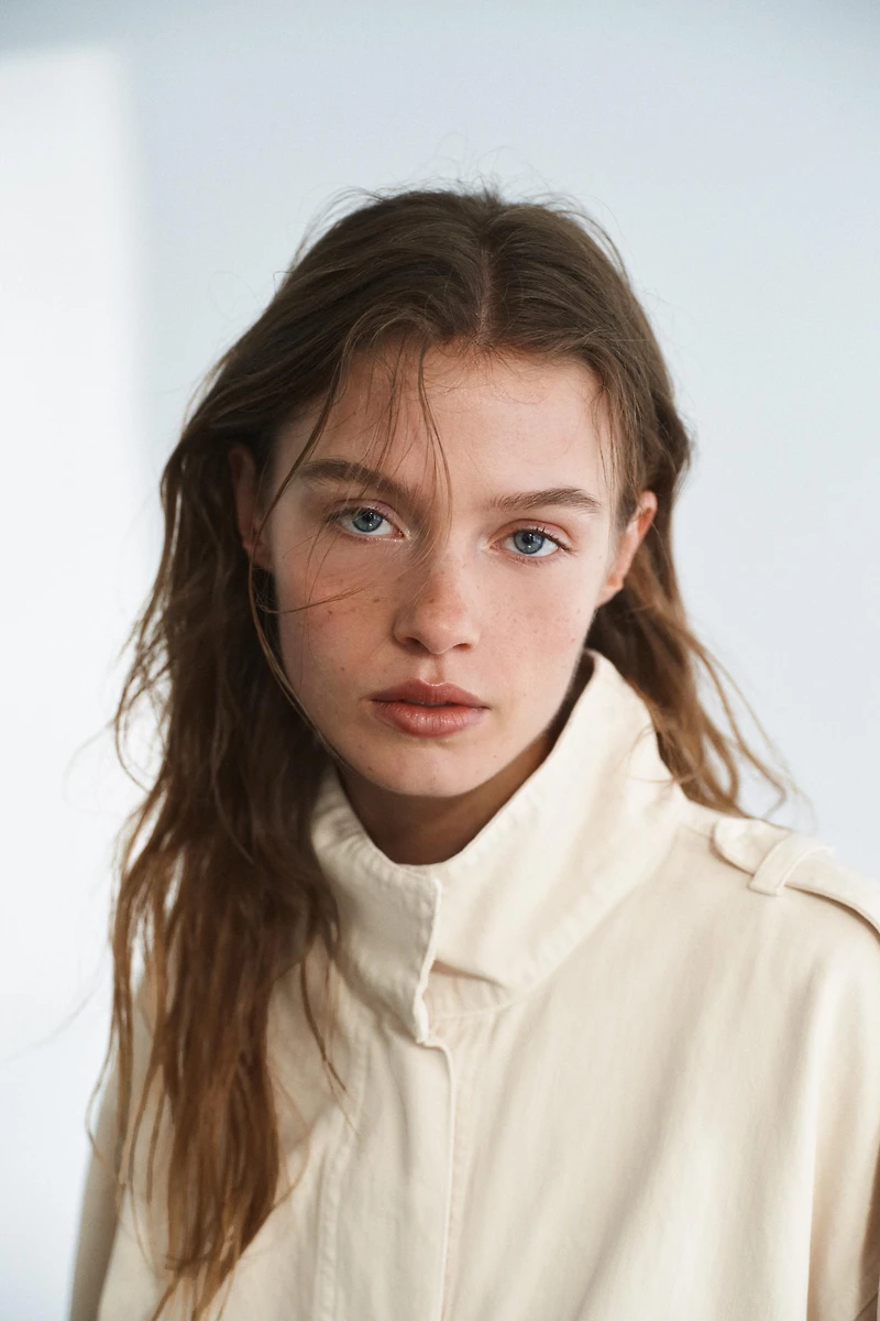 HIGH COLLAR JACKET