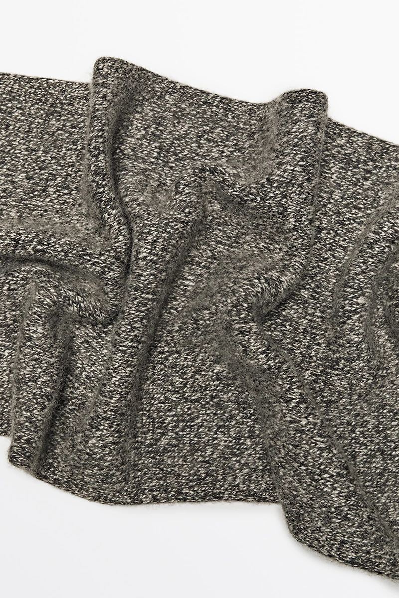 100% Cashmere Heathered Knit Scarf