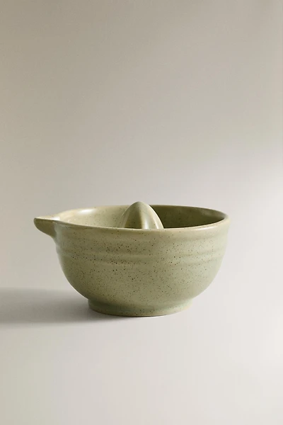 SMALL STONEWARE JUICER