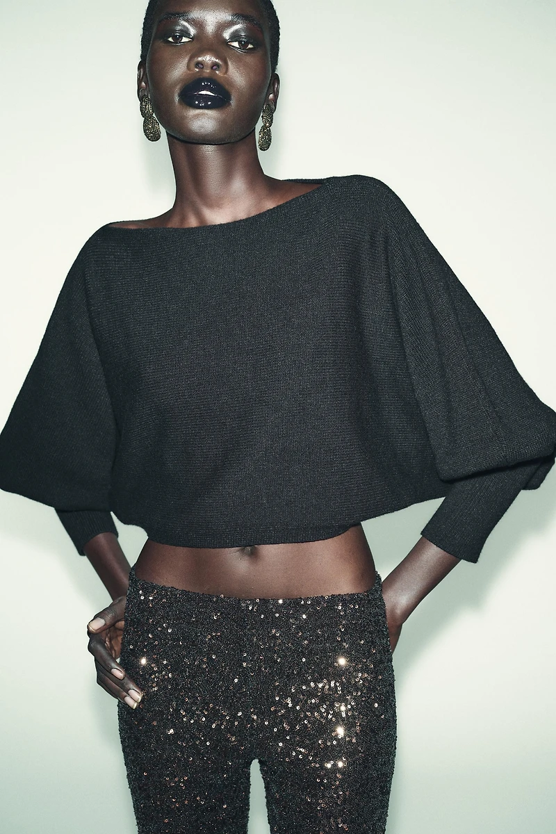 PULL COURT EN MAILLE À MANCHES BOUFFANTES