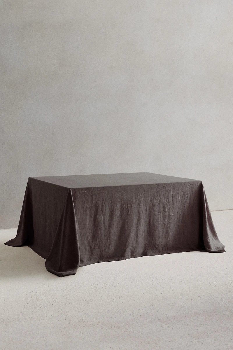 TABLECLOTH 01