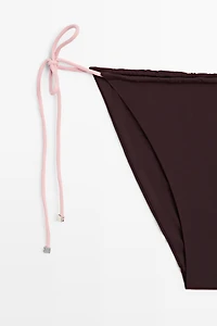 Contrast tie-side bikini bottoms