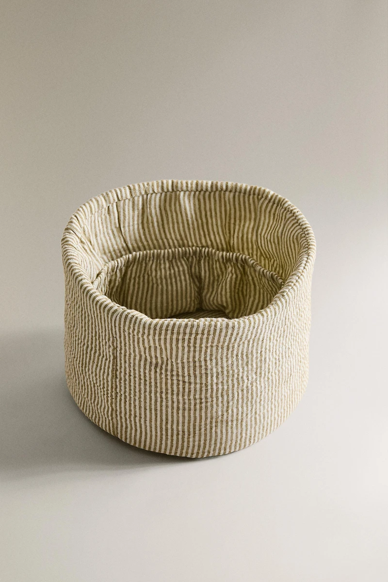 ROUND STRIPED MUSLIN BABY ORGANIZER