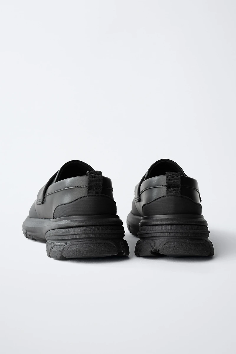 THICK SOLED SPORT SNEAKERS